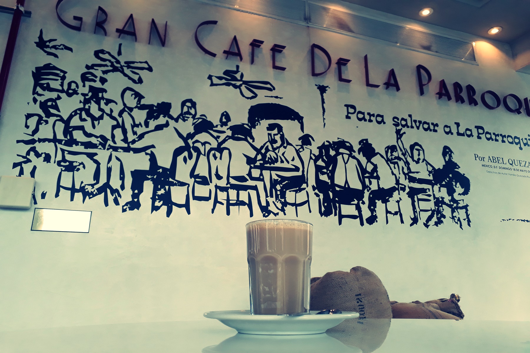 Gran Café de la Parroquia, el jolgorio jarocho - Identidad Veracruz